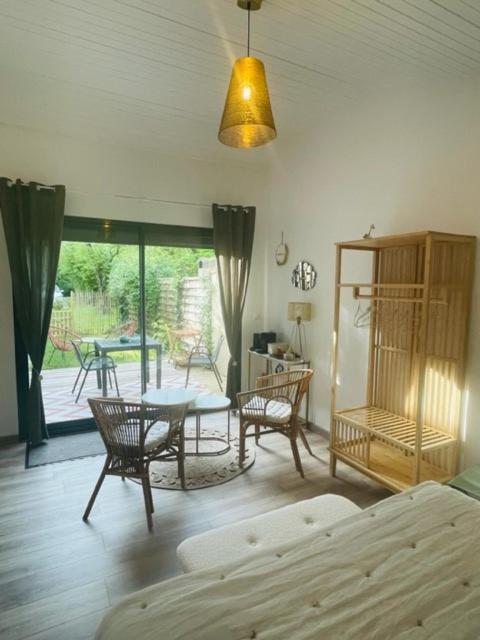 Instant Zen Bed & Breakfast Saint-Vivien-de-Medoc Bagian luar foto