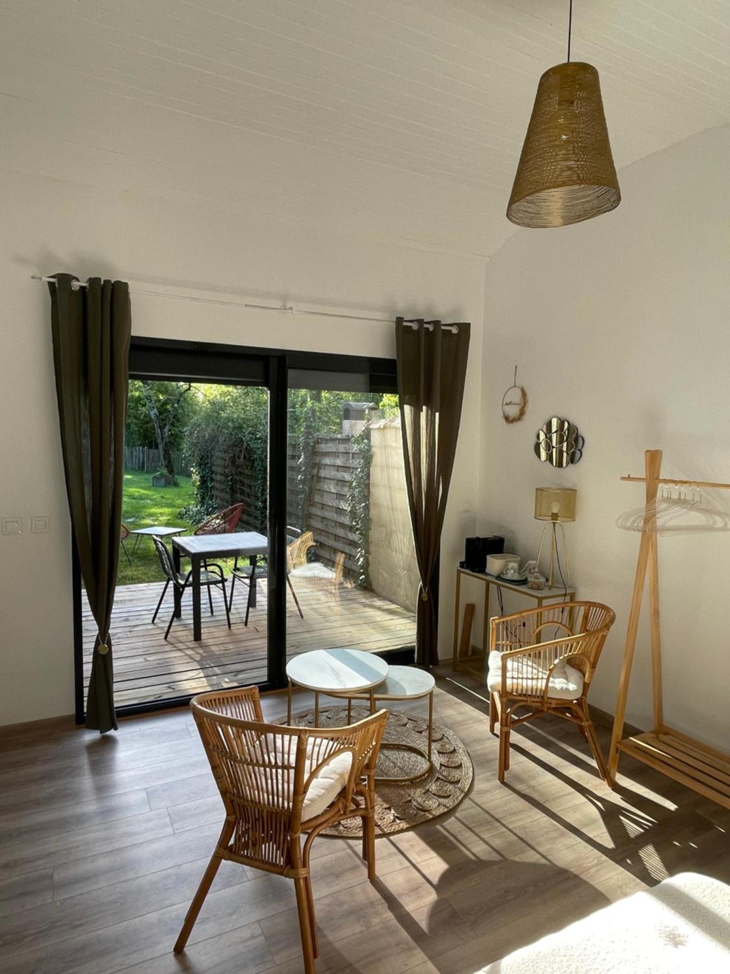 Instant Zen Bed & Breakfast Saint-Vivien-de-Medoc Bagian luar foto